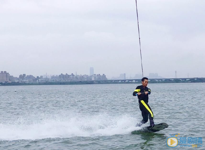 禾浩辰户外大片 禾浩辰高清写真_禾浩辰高清剧照