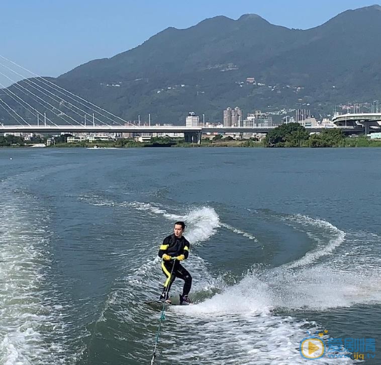 禾浩辰户外大片 禾浩辰高清写真_禾浩辰高清剧照