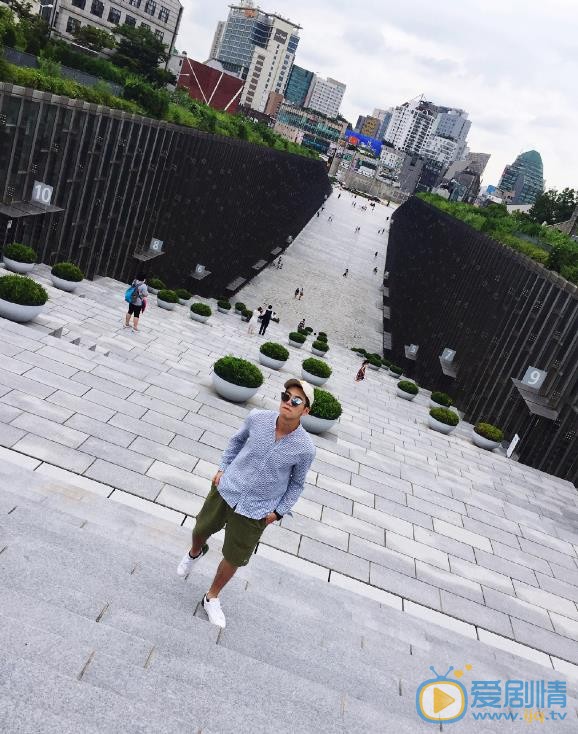 禾浩辰户外大片 禾浩辰高清写真_禾浩辰高清剧照