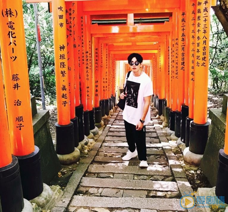 禾浩辰户外大片 禾浩辰高清写真_禾浩辰高清剧照