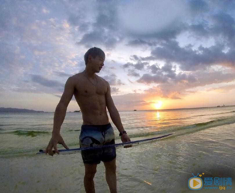 禾浩辰肌肉大片 禾浩辰高清写真_禾浩辰高清剧照