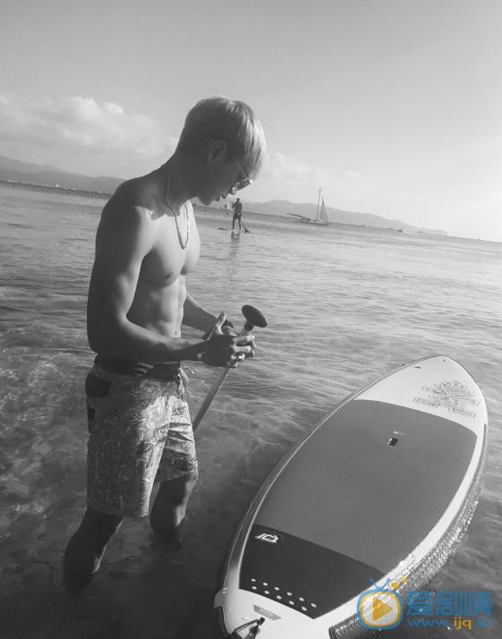 禾浩辰肌肉大片 禾浩辰高清写真_禾浩辰高清剧照