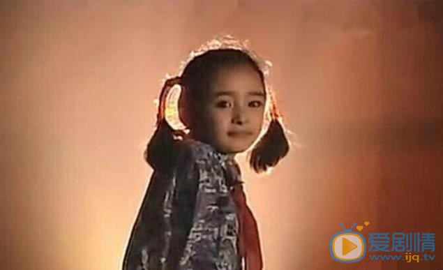 杨幂童年照 杨幂高清写真_杨幂高清剧照