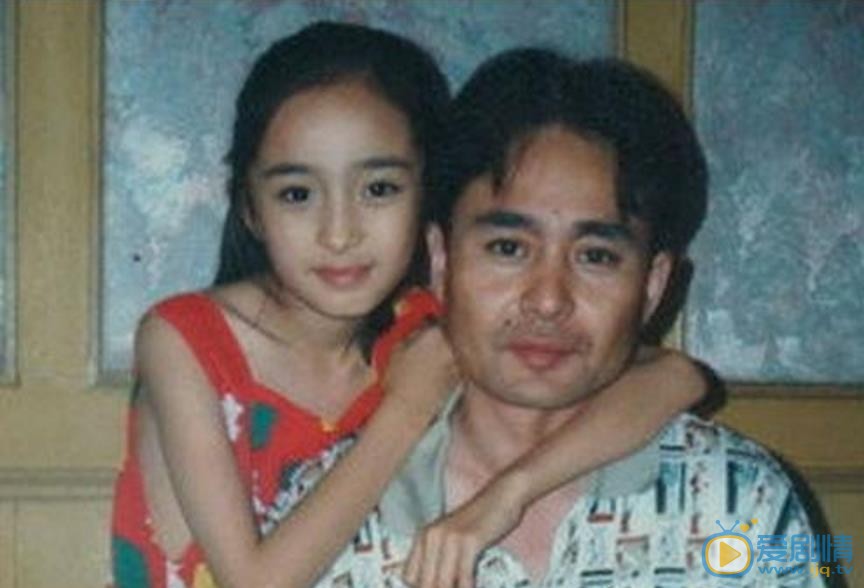 杨幂童年照 杨幂高清写真_杨幂高清剧照