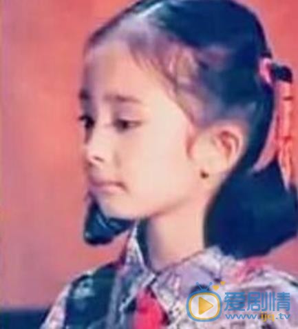 杨幂童年照 杨幂高清写真_杨幂高清剧照