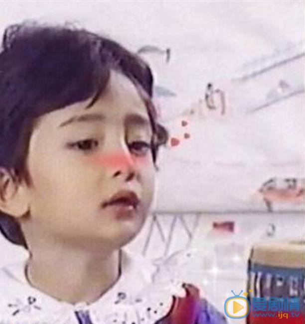 杨幂童年照 杨幂高清写真_杨幂高清剧照