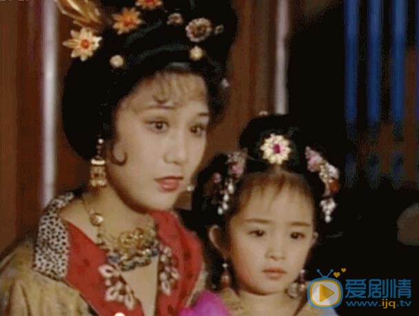 杨幂童年照 杨幂高清写真_杨幂高清剧照