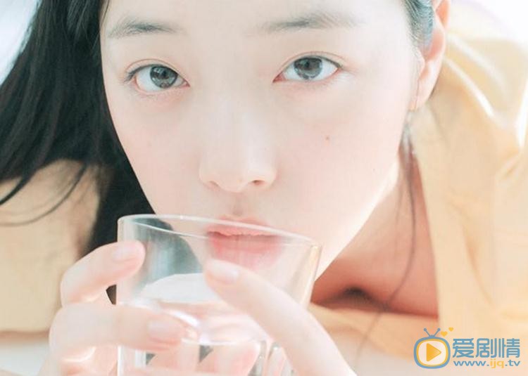 崔雪莉气质写真 崔雪莉高清写真_崔雪莉高清剧照
