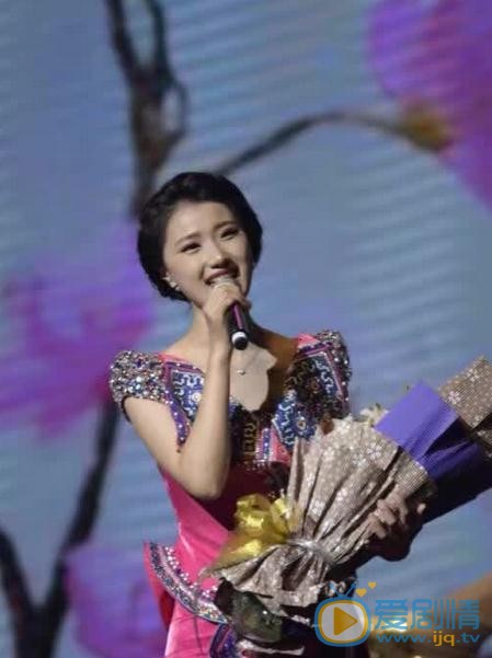 生小芊活动舞台照 生小芊高清写真_生小芊高清剧照