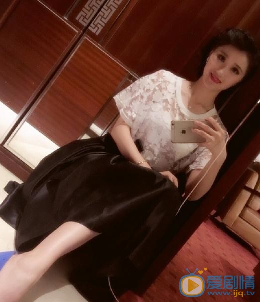 生小芊生活照 生小芊高清写真_生小芊高清剧照