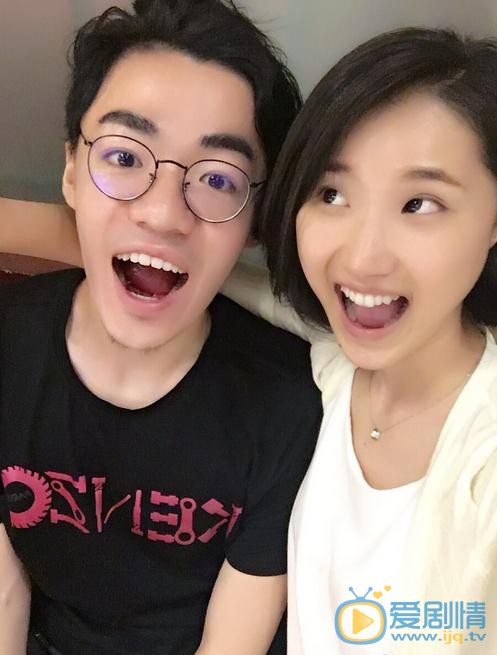 生小芊与人合照 生小芊高清写真_生小芊高清剧照