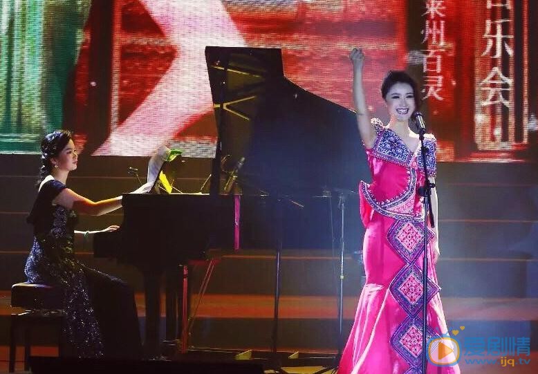 生小芊活动舞台照 生小芊高清写真_生小芊高清剧照