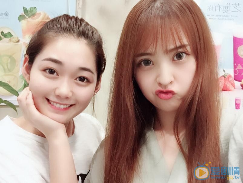 张瑜纹与人合照 张瑜纹高清写真_张瑜纹高清剧照