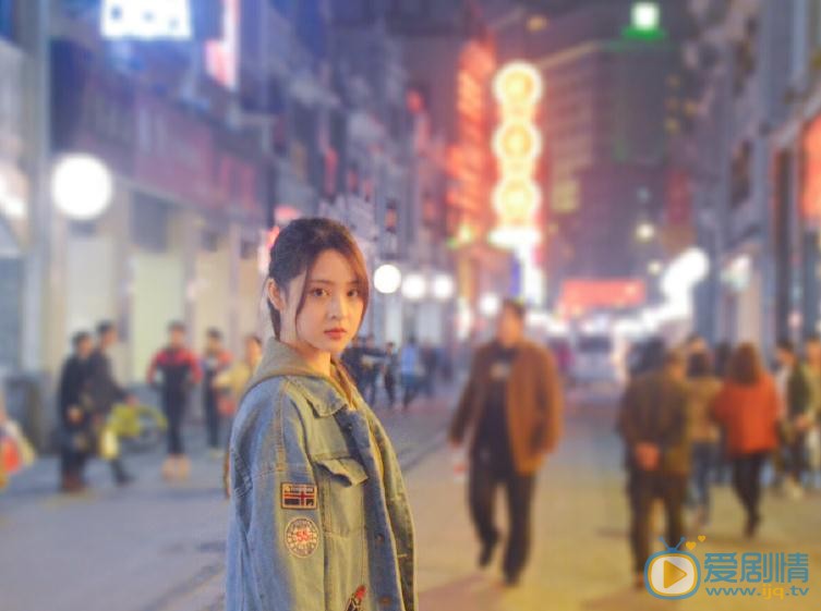 张瑜纹街拍写真 张瑜纹高清写真_张瑜纹高清剧照