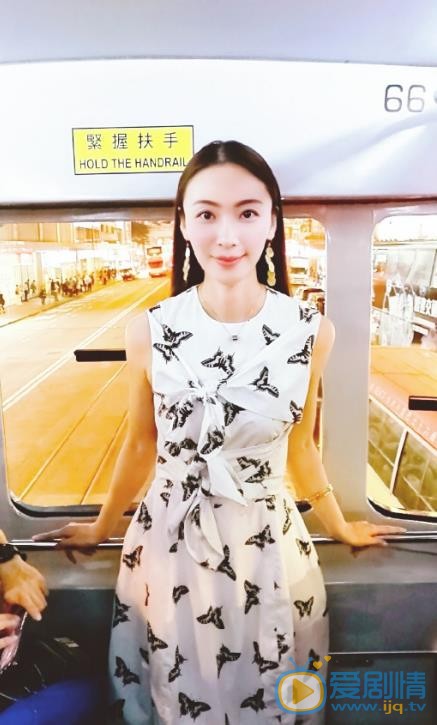 田娜生活照 田娜高清写真_田娜高清剧照