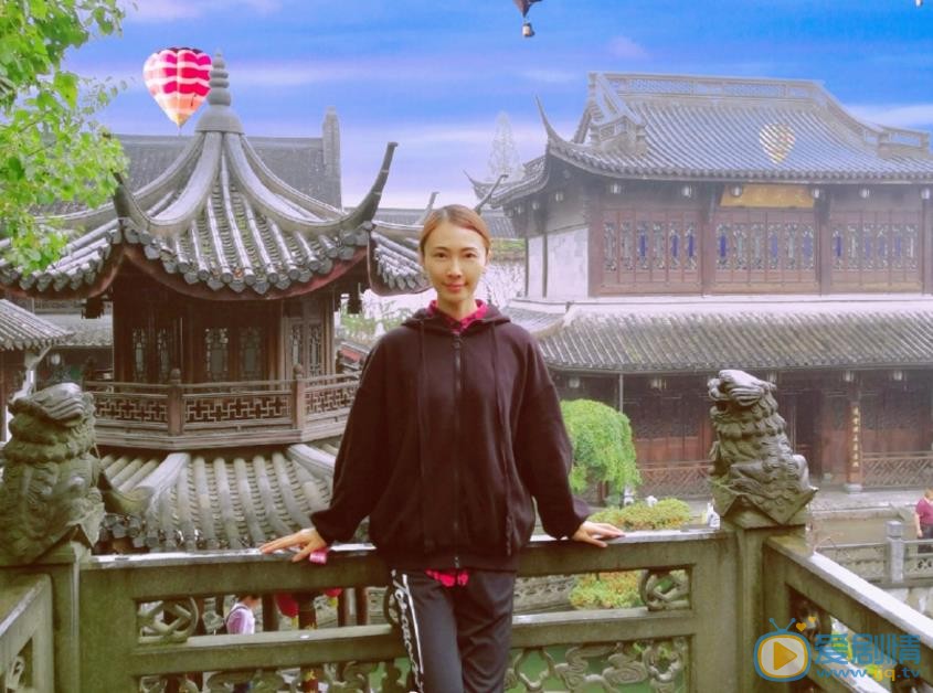 田娜户外旅行照 田娜高清写真_田娜高清剧照