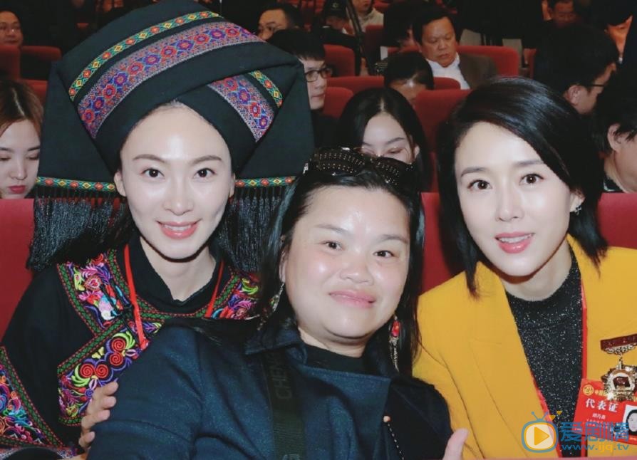 田娜活动照 田娜高清写真_田娜高清剧照
