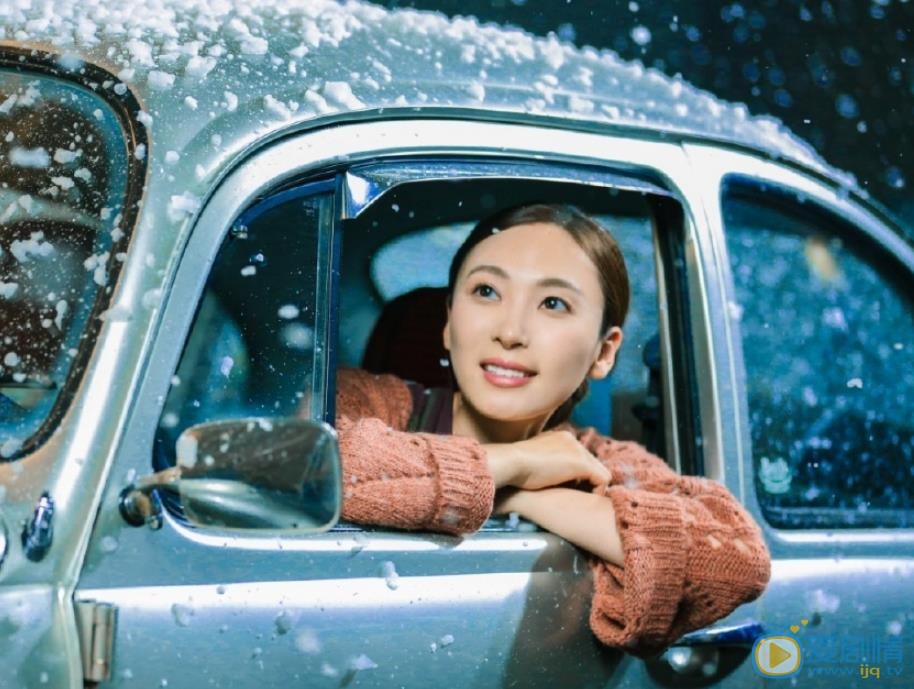田娜时尚街拍 田娜高清写真_田娜高清剧照
