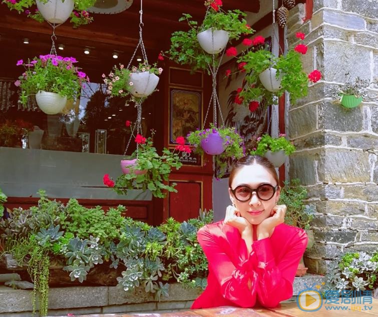 田娜户外旅行照 田娜高清写真_田娜高清剧照