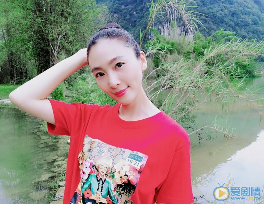 田娜山水田园照 田娜高清写真_田娜高清剧照