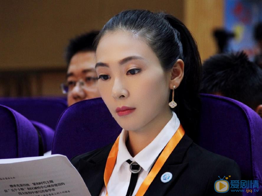 田娜活动照 田娜高清写真_田娜高清剧照