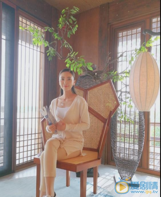 田娜清新写真 田娜高清写真_田娜高清剧照