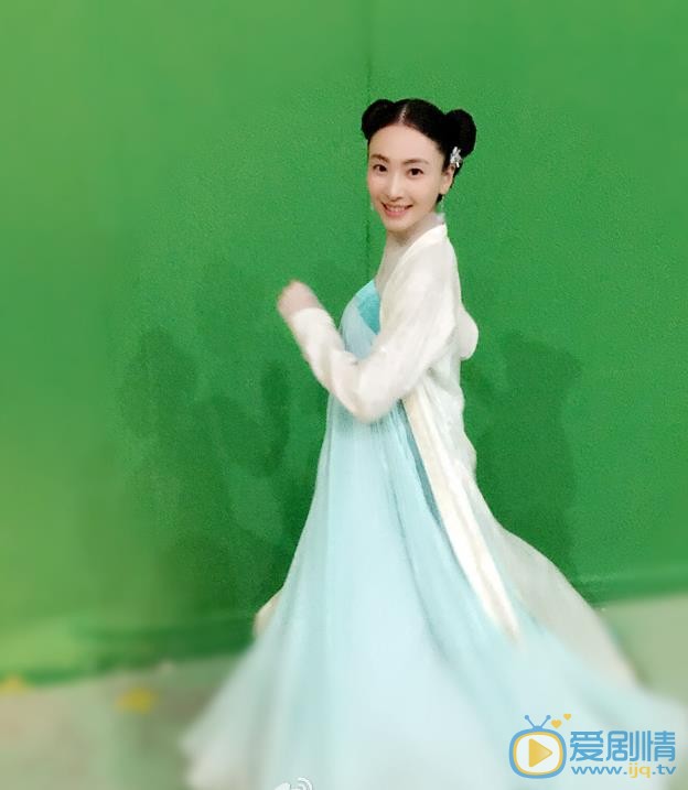 田娜片场照 田娜高清写真_田娜高清剧照