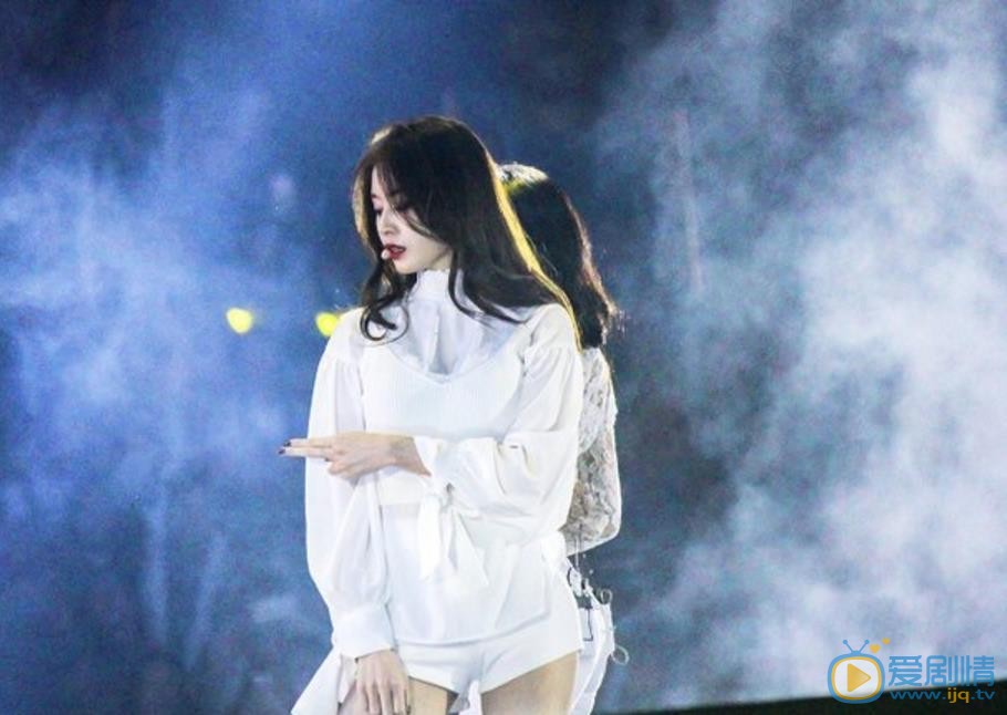 朴智妍演唱会现场照 朴智妍高清写真_朴智妍高清剧照