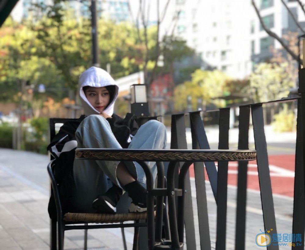 朴智妍街拍照 朴智妍高清写真_朴智妍高清剧照