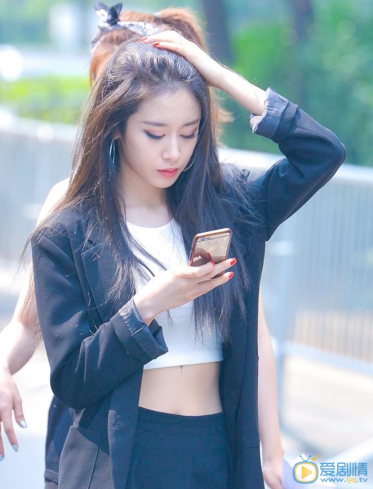 朴智妍街拍照 朴智妍高清写真_朴智妍高清剧照