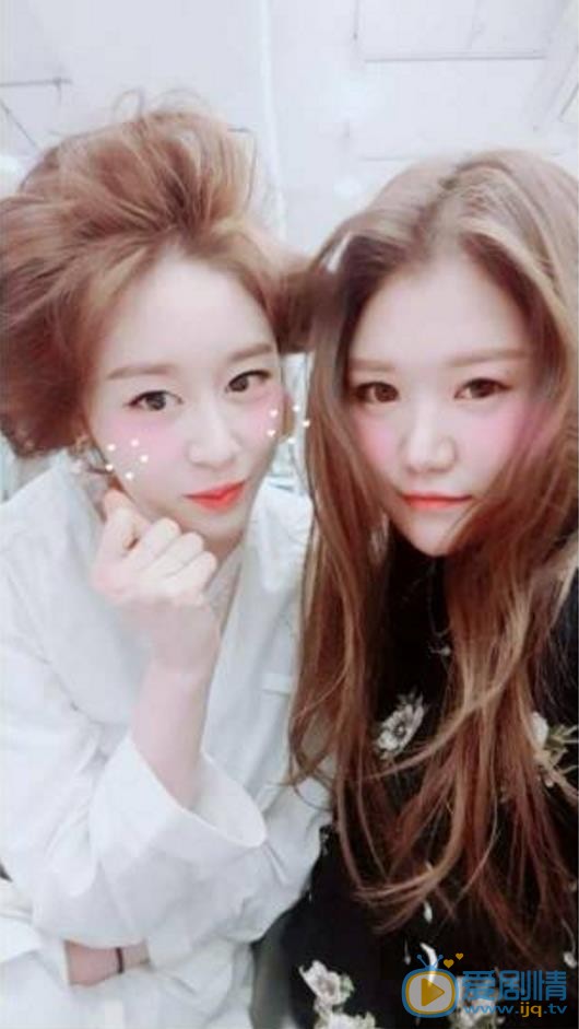 朴智妍与人合照 朴智妍高清写真_朴智妍高清剧照