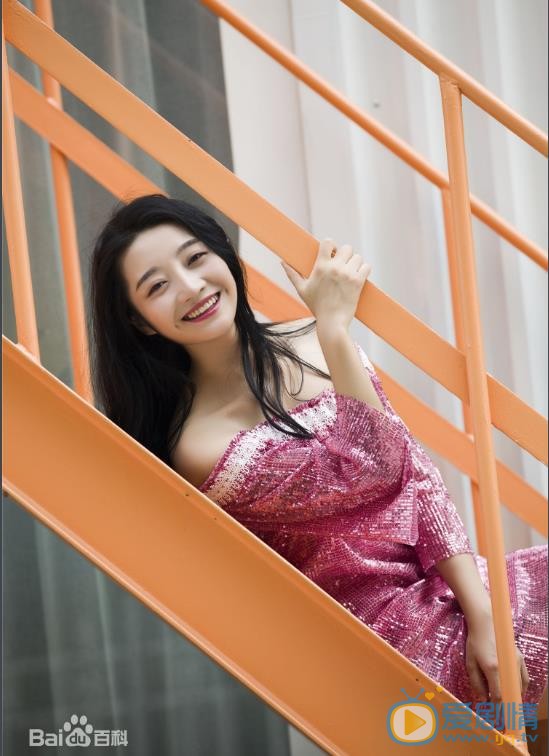 魏嘉镁街拍写真 魏嘉镁高清写真_魏嘉镁高清剧照