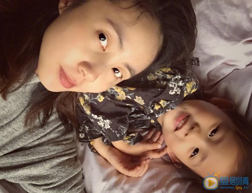 孙莉和女儿合照 孙莉高清写真_孙莉高清剧照
