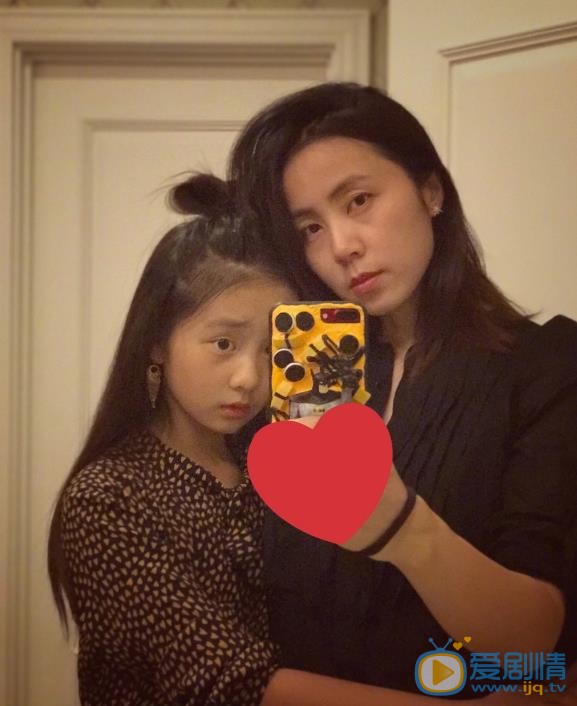 孙莉和女儿合照 孙莉高清写真_孙莉高清剧照
