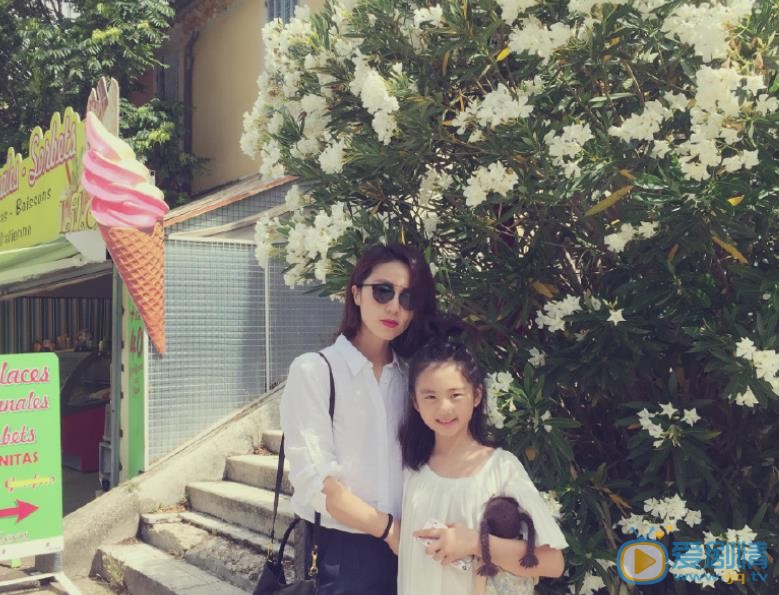 孙莉和女儿合照 孙莉高清写真_孙莉高清剧照