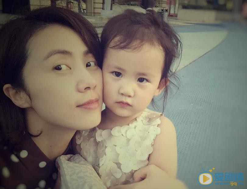 孙莉和女儿合照 孙莉高清写真_孙莉高清剧照