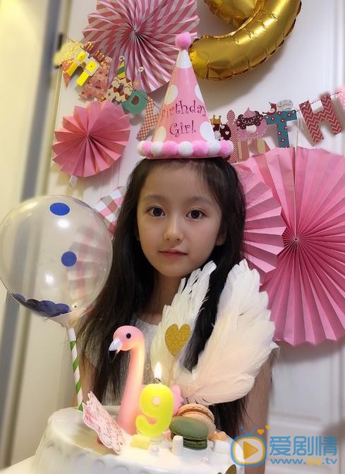 裴佳欣生日照 裴佳欣高清写真_裴佳欣高清剧照