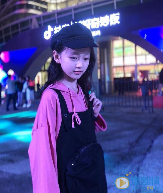 裴佳欣生活照 裴佳欣高清写真_裴佳欣高清剧照