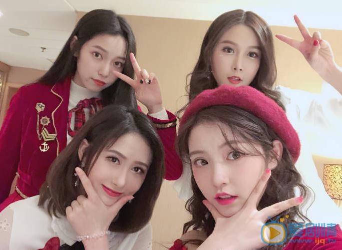 张楚寒与人合照 张楚寒高清写真_张楚寒高清剧照