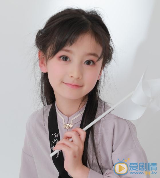 裴佳欣时尚写真 裴佳欣高清写真_裴佳欣高清剧照