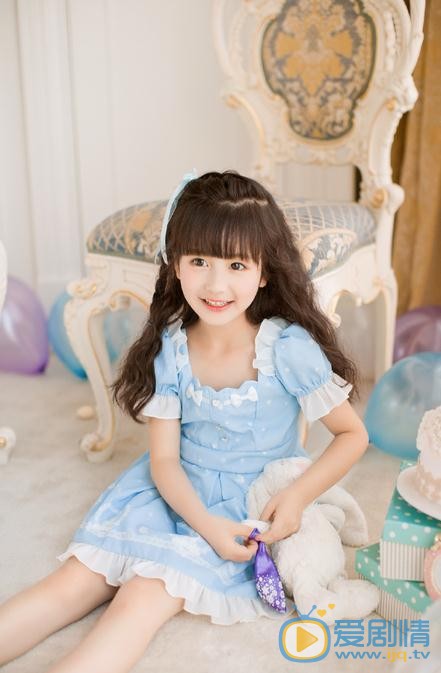 裴佳欣公主风写真 裴佳欣高清写真_裴佳欣高清剧照