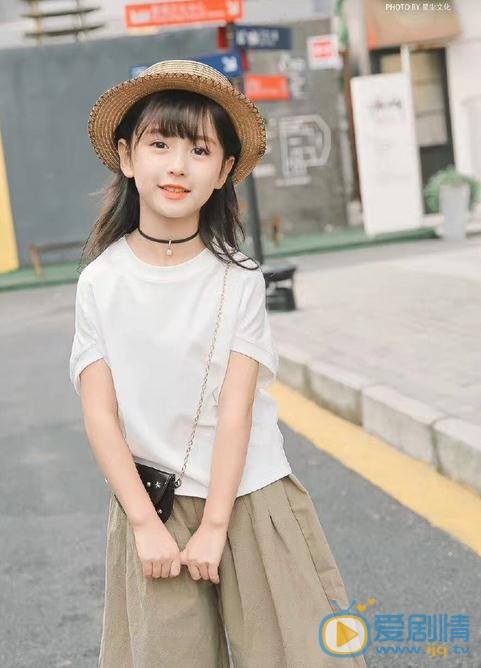 裴佳欣夏日写真 裴佳欣高清写真_裴佳欣高清剧照