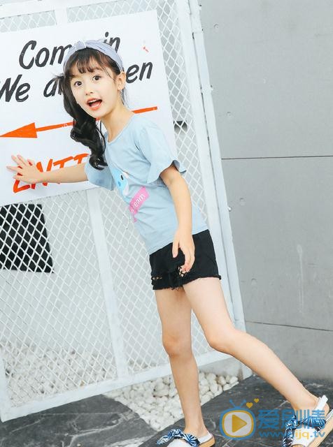 裴佳欣夏日写真 裴佳欣高清写真_裴佳欣高清剧照