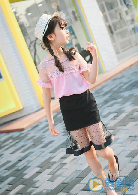 裴佳欣夏日写真 裴佳欣高清写真_裴佳欣高清剧照