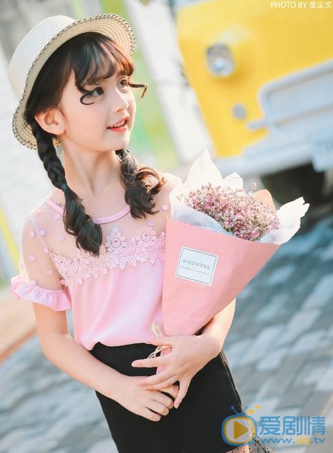 裴佳欣夏日写真 裴佳欣高清写真_裴佳欣高清剧照