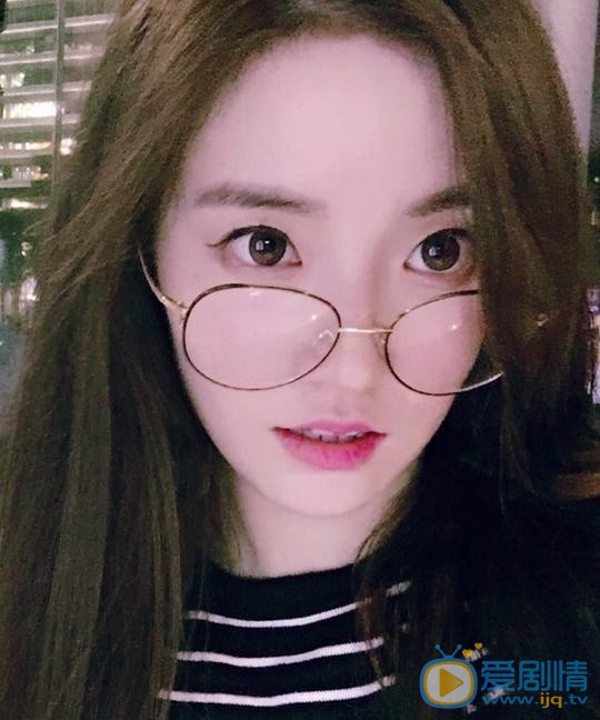 张楚寒可爱照 张楚寒高清写真_张楚寒高清剧照