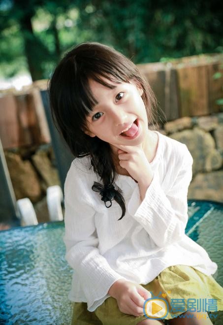 裴佳欣白色写真 裴佳欣高清写真_裴佳欣高清剧照