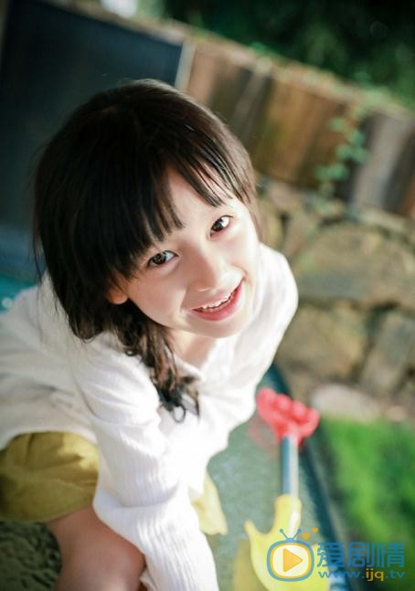裴佳欣白色写真 裴佳欣高清写真_裴佳欣高清剧照