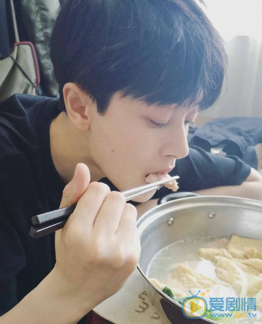 邢恩生活照 邢恩高清写真_邢恩高清剧照
