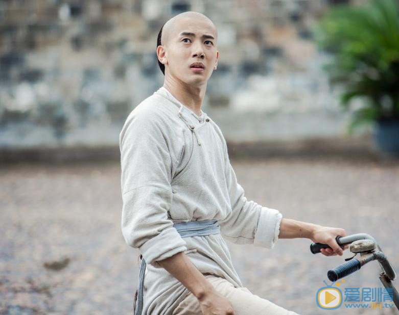 吴逸迦开机照 吴逸迦高清写真_吴逸迦高清剧照